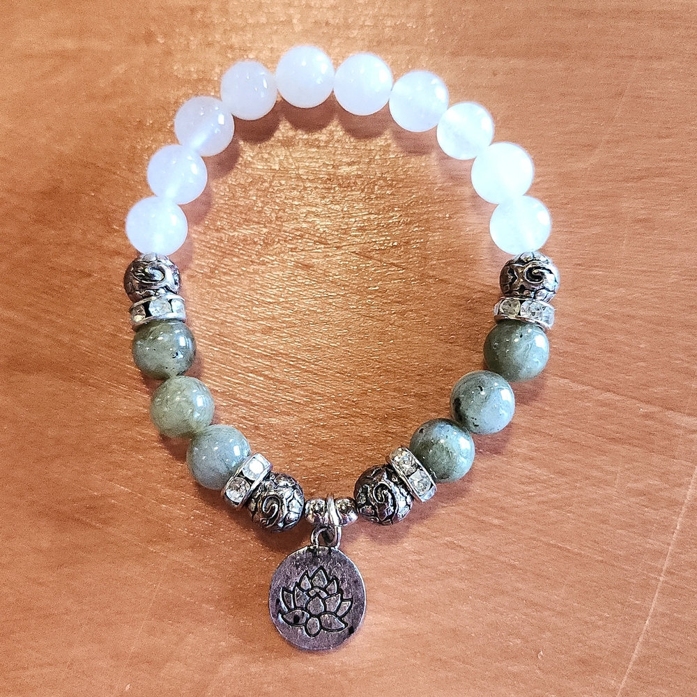 White Jade & Moss Agate Lotus Charm Bracelet